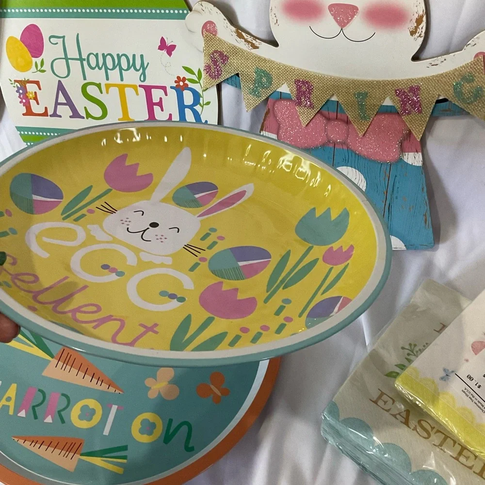 Easter Dinnerware Set & Decor,Platters, Napkins, Plastic Eggs 2 Wall Decorations - Picture 11 of 14